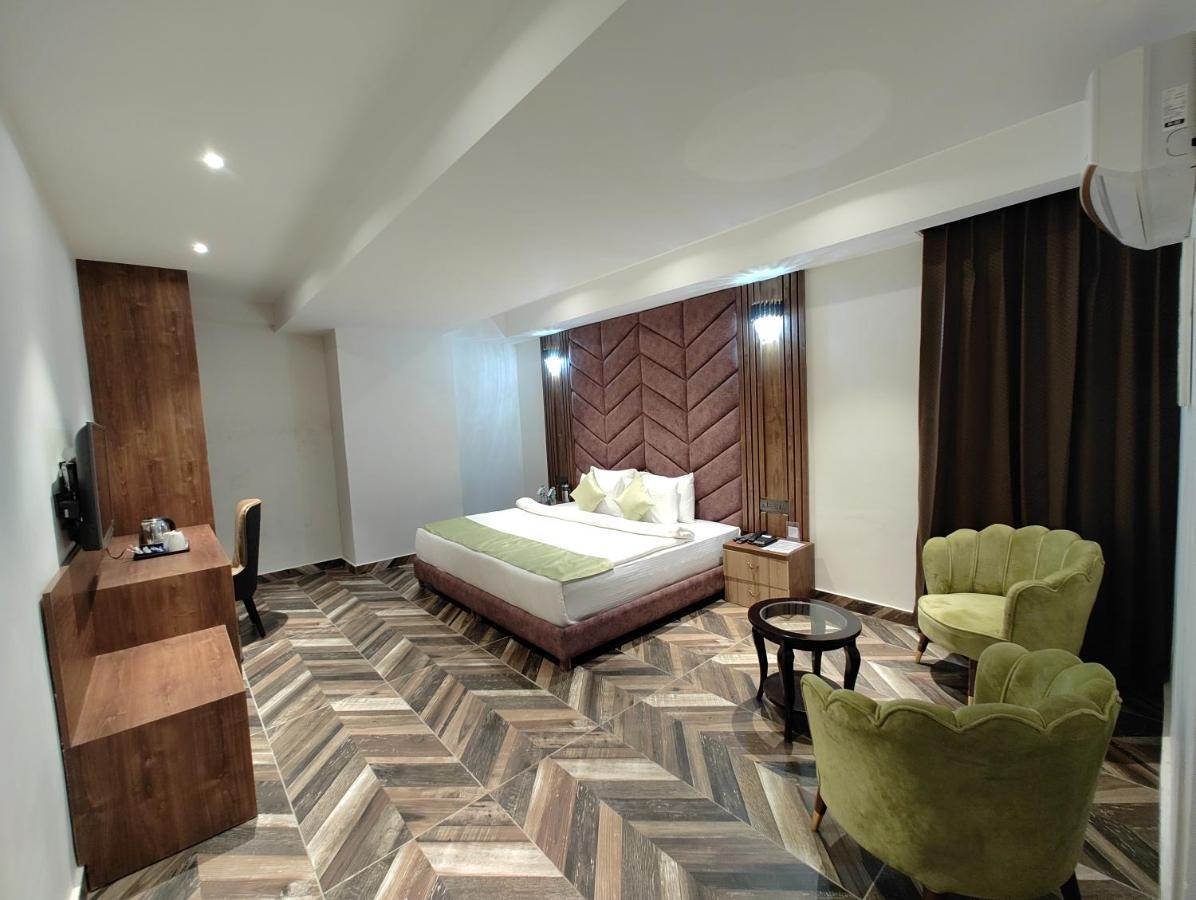 Grand Luxotica By Dls Hotels Dehradun Exterior foto
